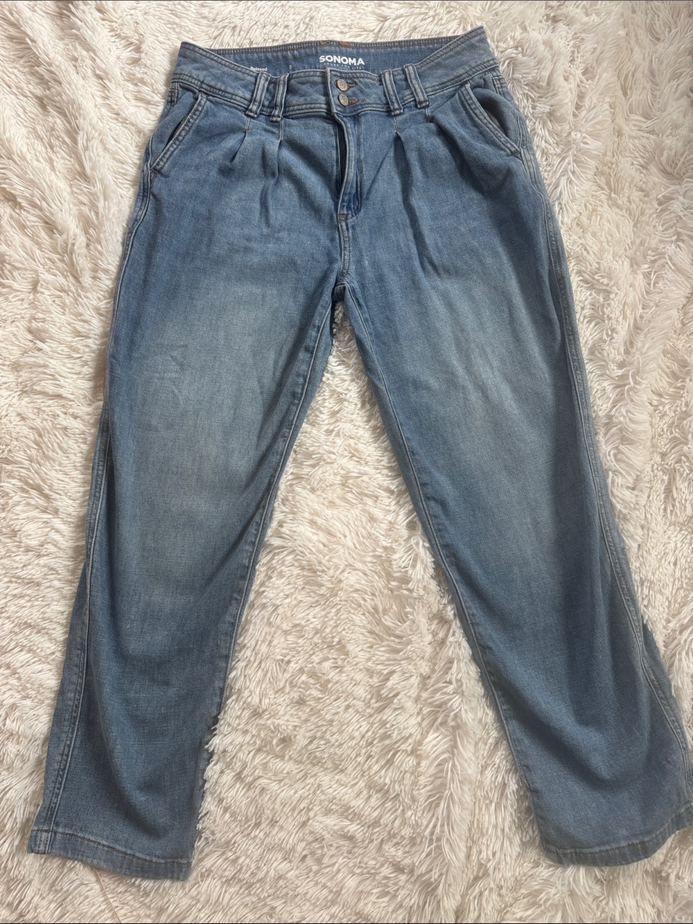 Sonoma Women’s Washed Blue Relaxed Pleat-Front Denim Mom Jeans Retro/90s
